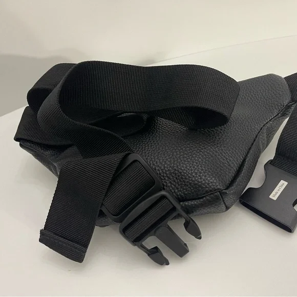 Black Pandora Women/Men’s Belt Bag Zipper Closure Fanny Pack - Picture 7 of 10